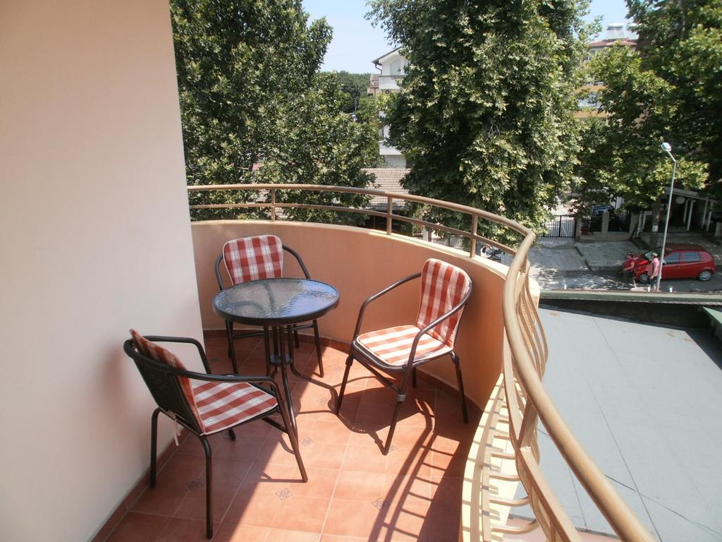 Europa Guest House Китен Екстер'єр фото